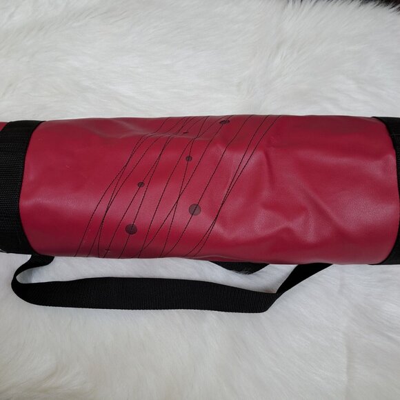 Holly Aiken Burgundy Gym Bag - Picture 3 of 11